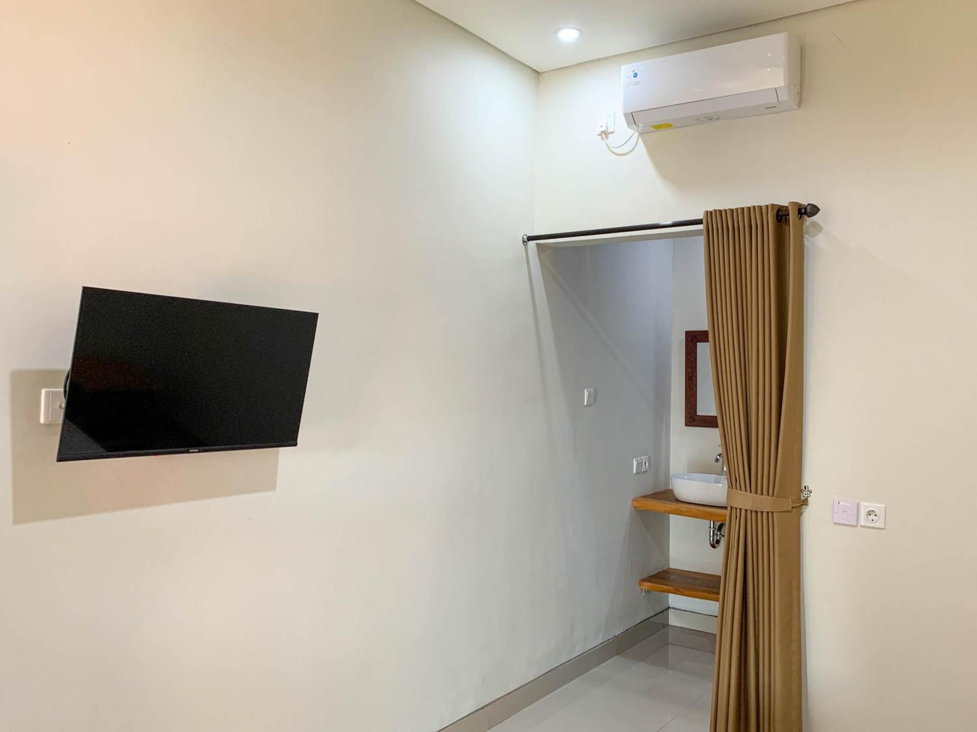 Candra Loka Studio & Apartment By The Loka Kerobokan Exterior foto